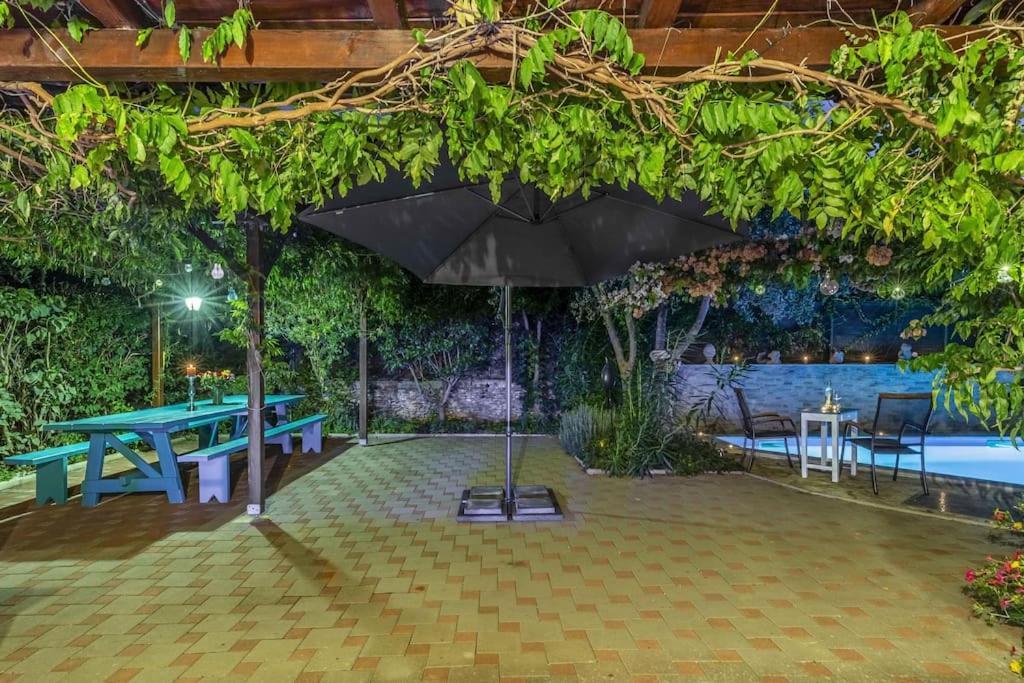 Istriensonne 0179 - Villa Romantika Mit Pool Ližnjan 外观 照片